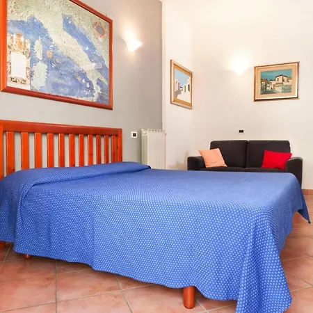 Apartamento For Three Person In *